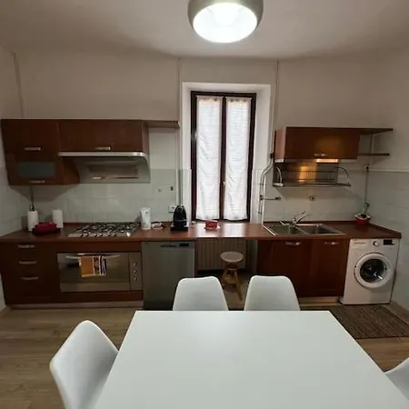 Domus Lapis Front View - Ixihome * Porto Ceresio